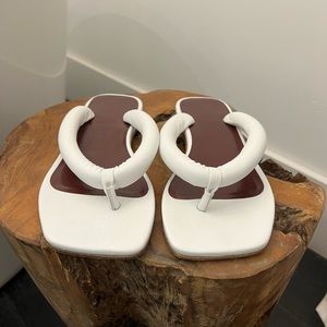 Staud Rio Padded thong sandal in white